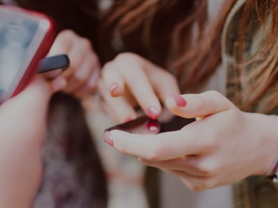 smartphone stupid people